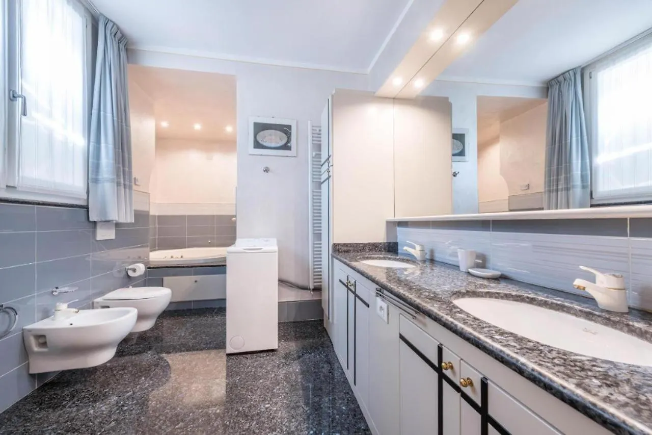 Bed & Breakfast Casa Vacanze Baccolo Polpenazze del Garda Italy