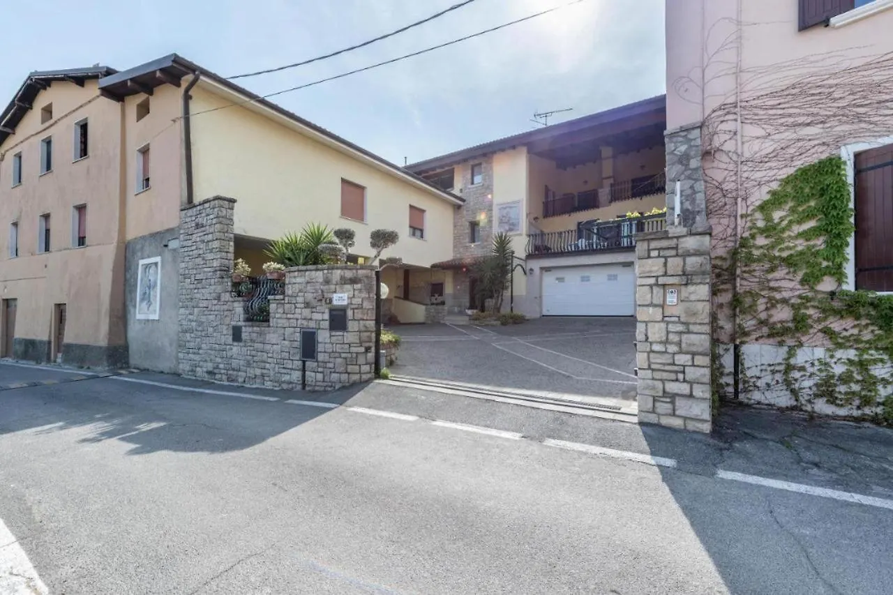 Bed & Breakfast B&B Al Baccolo Polpenazze del Garda Italia