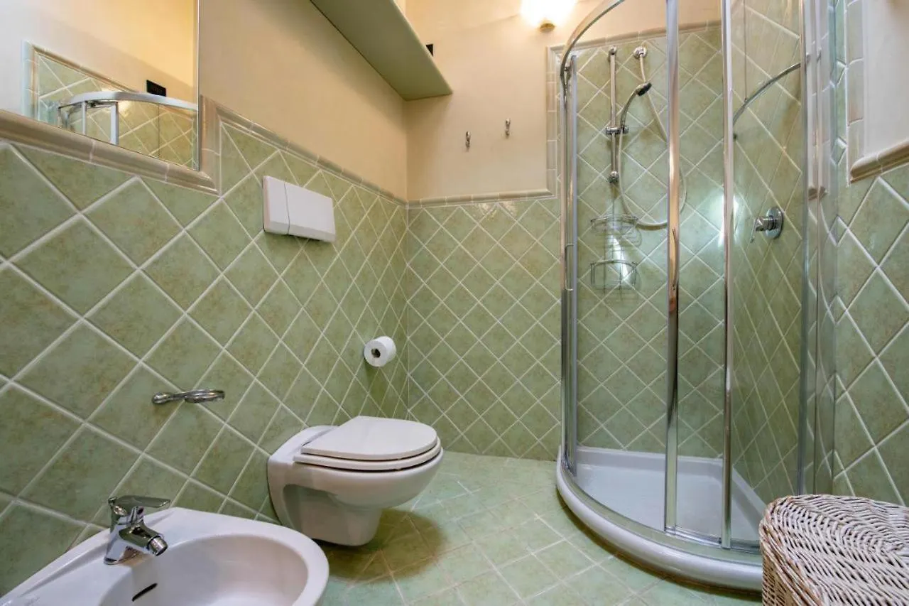 Casa Vacanze Baccolo Polpenazze del Garda Bed & Breakfast